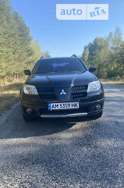 Позашляховик / Кросовер Mitsubishi Outlander 2008 в Звягелі