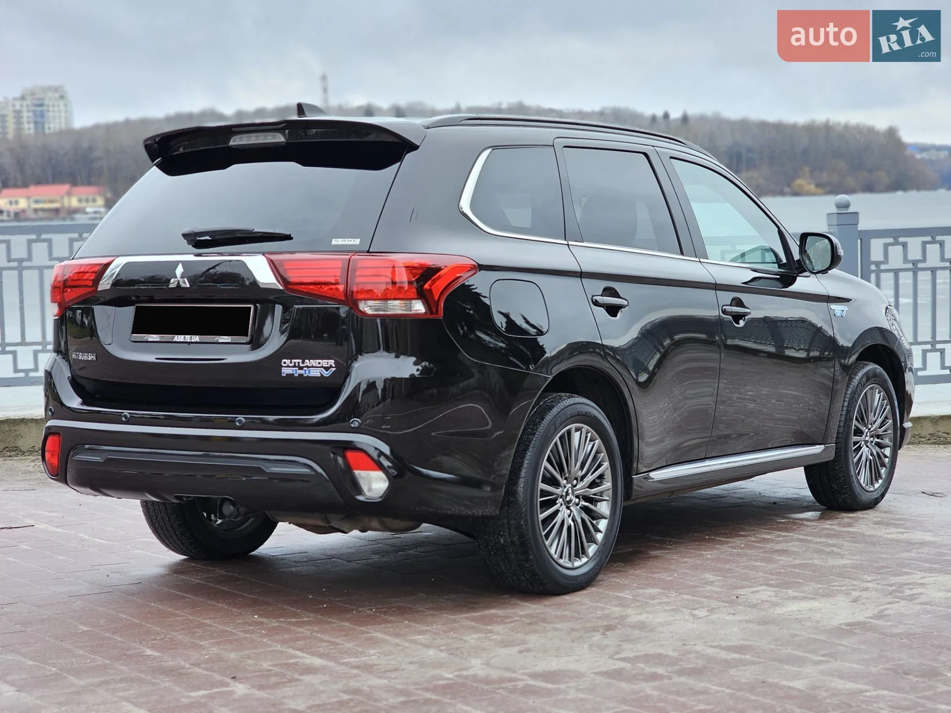 2018 Mitsubishi Outlander - мініатюра 12