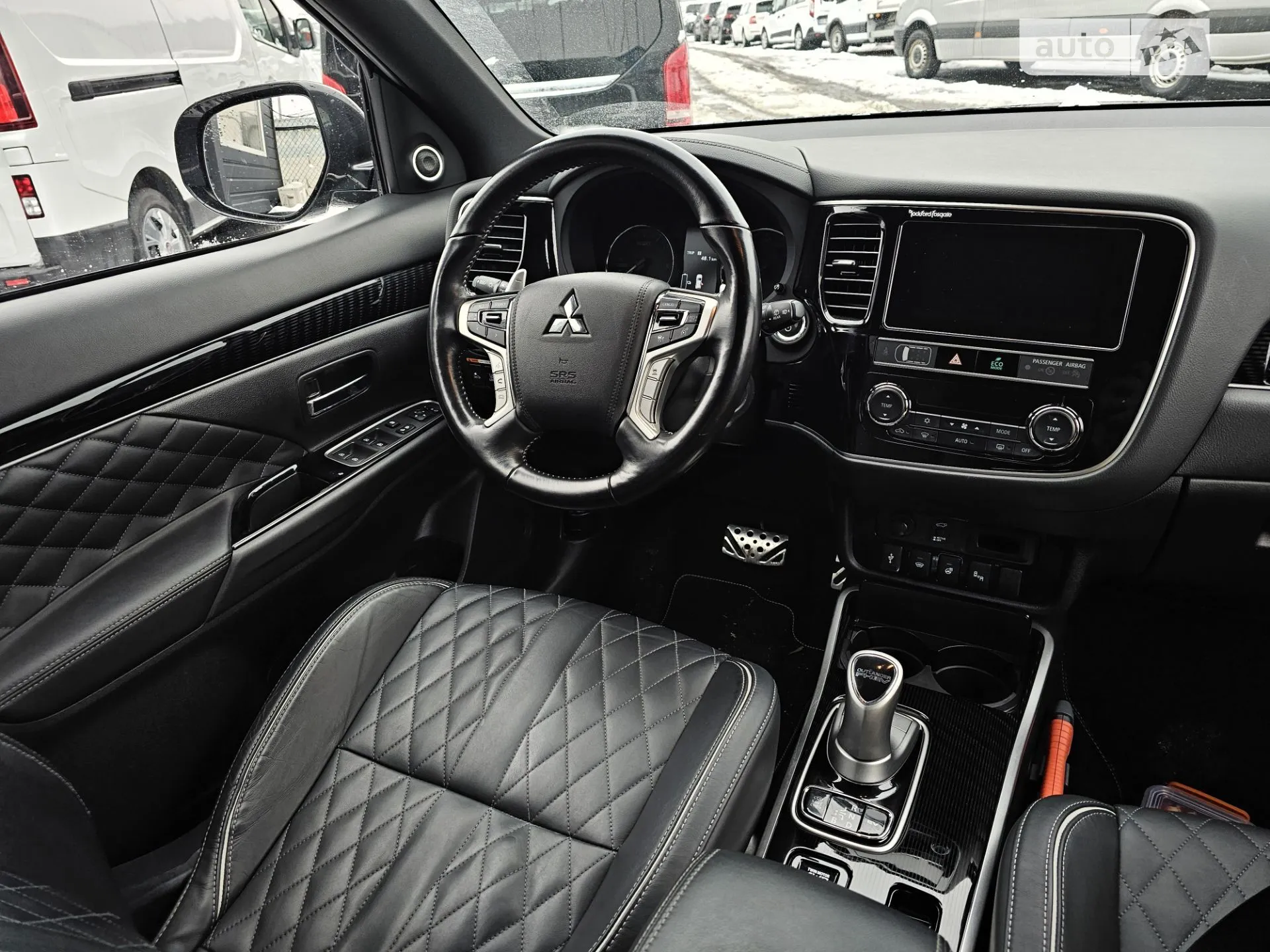2018 Mitsubishi Outlander - мініатюра 18