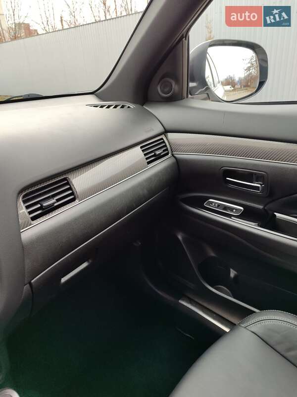 Позашляховик / Кросовер Mitsubishi Outlander 2019 в Івано-Франківську