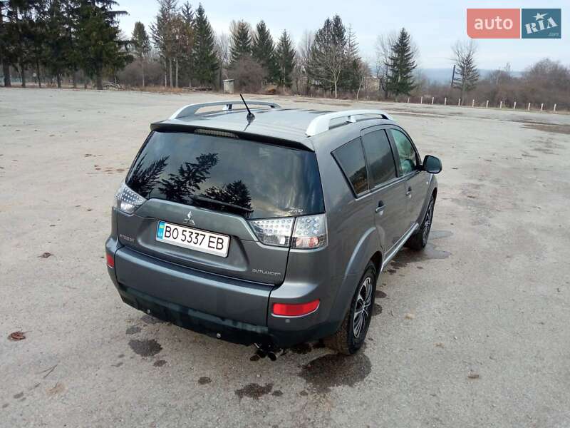 Позашляховик / Кросовер Mitsubishi Outlander 2008 в Чорткові