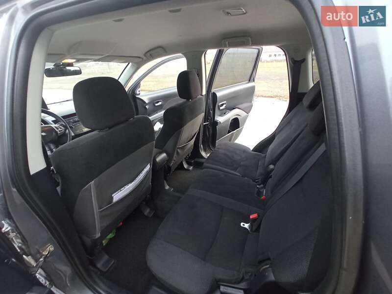 Позашляховик / Кросовер Mitsubishi Outlander 2008 в Чорткові