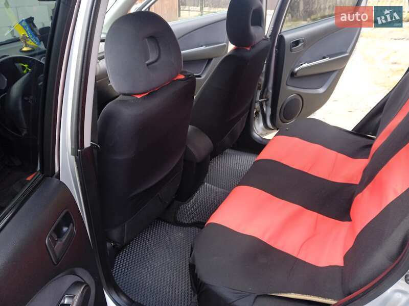 Позашляховик / Кросовер Mitsubishi Outlander 2006 в Рахові