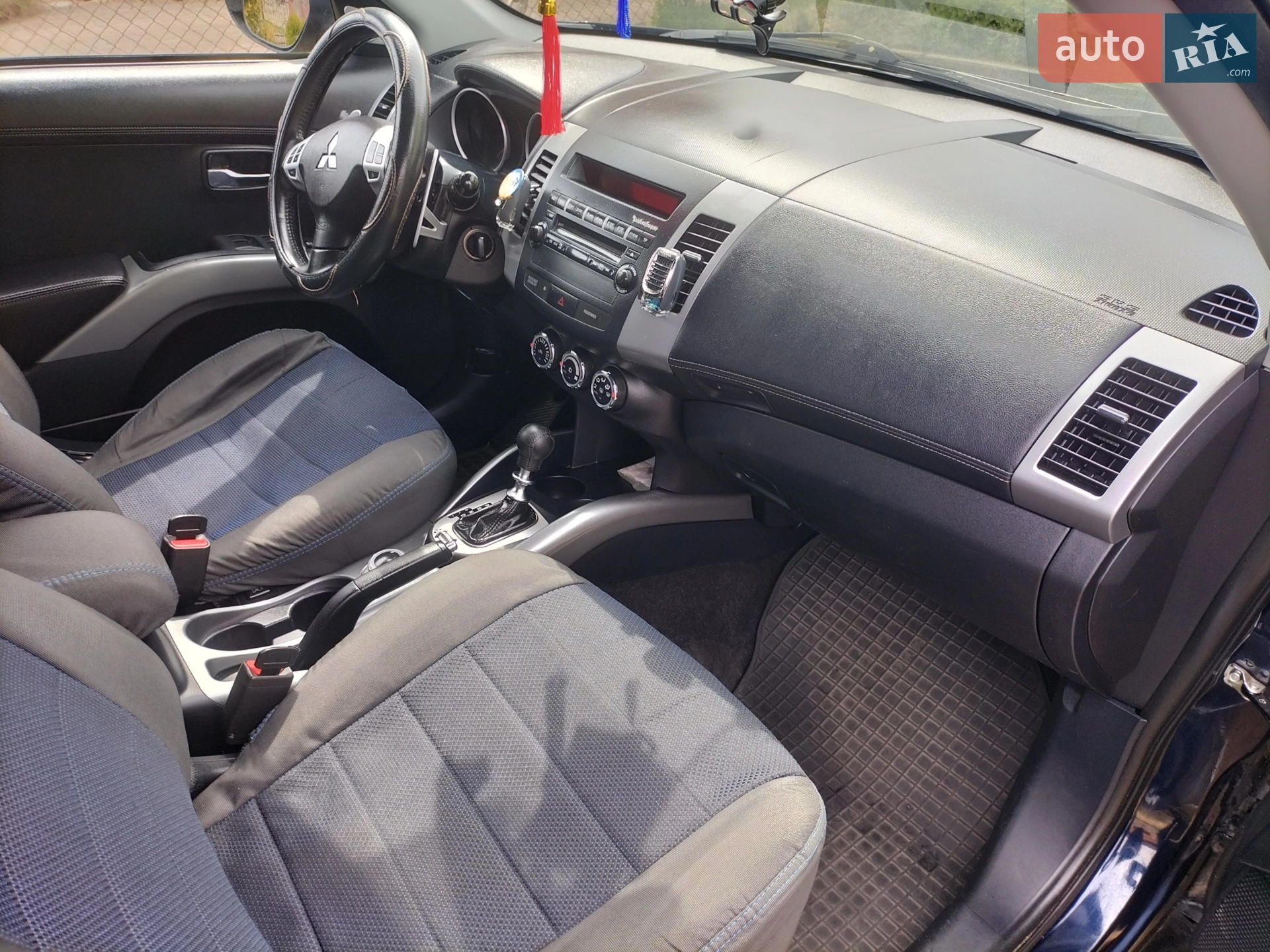 2011 Mitsubishi Outlander - мініатюра 10