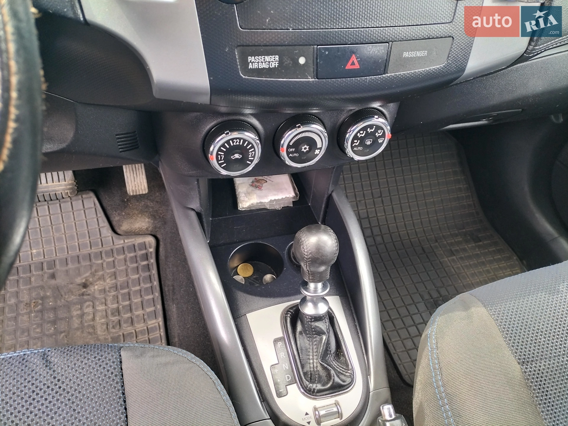 2011 Mitsubishi Outlander - мініатюра 13