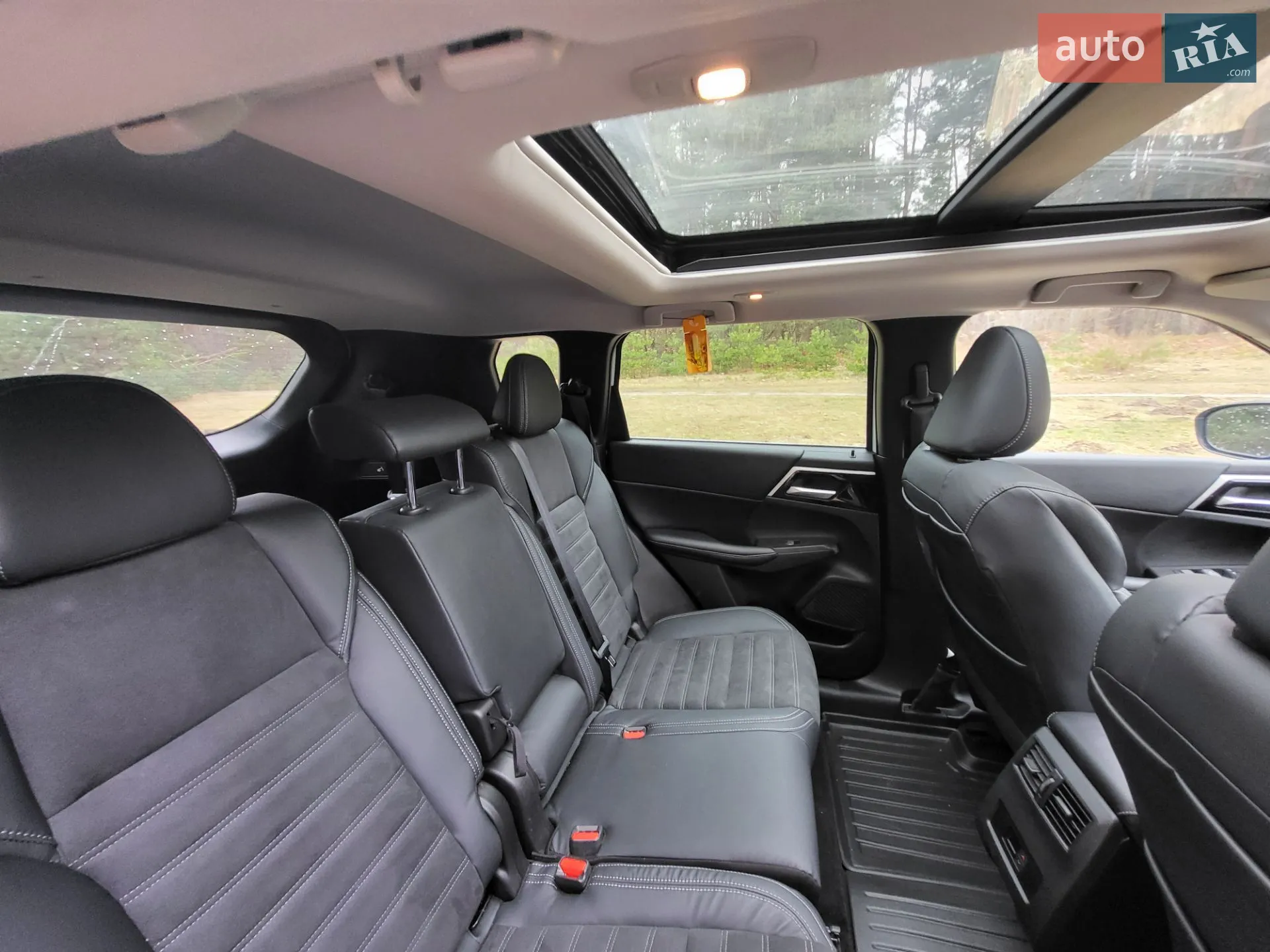 2021 Mitsubishi Outlander - мініатюра 13