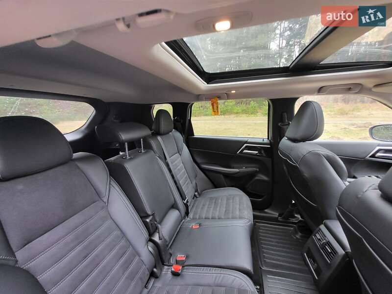 Внедорожник / Кроссовер Mitsubishi Outlander 2021 в Жовкве