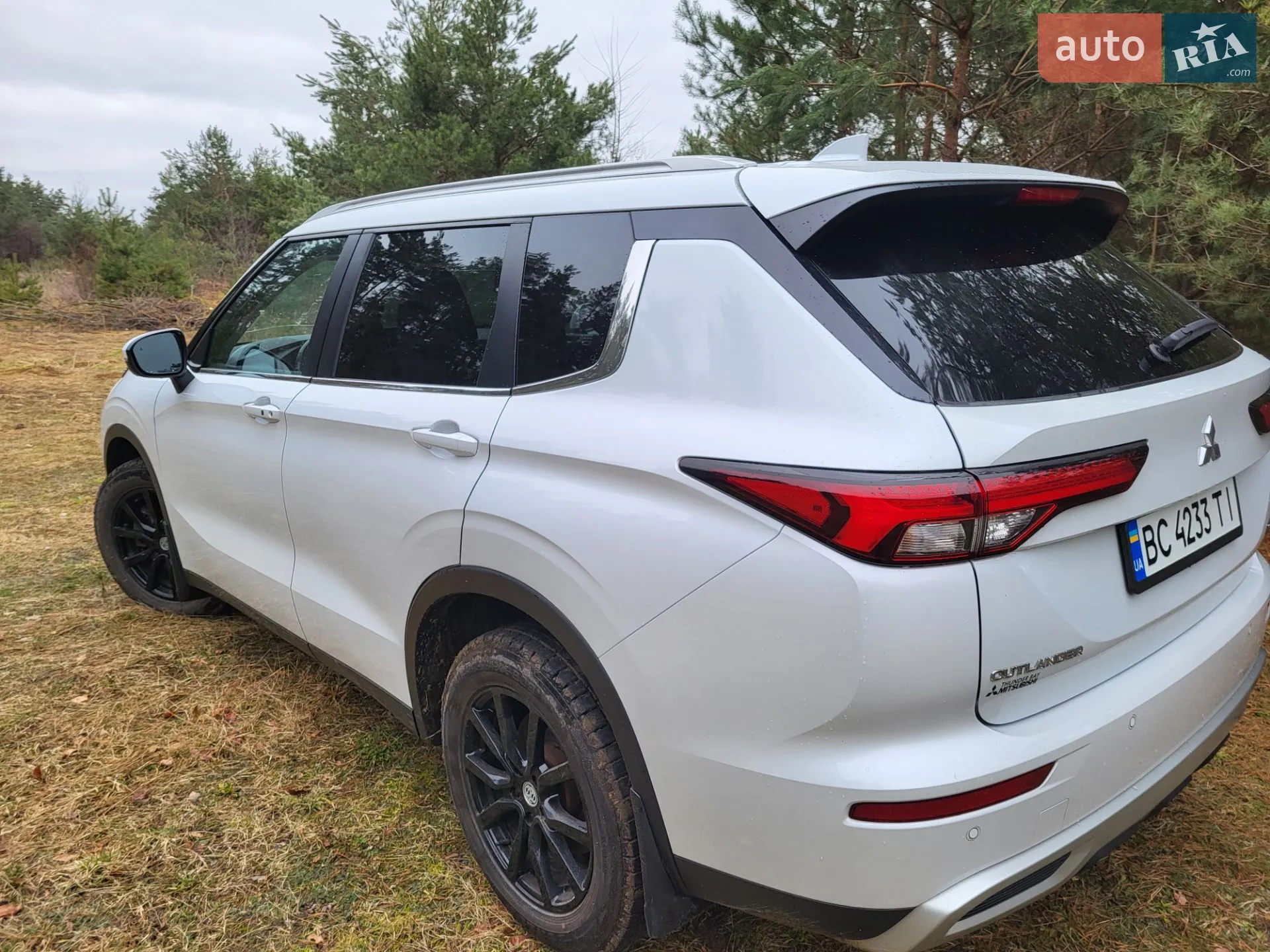 2021 Mitsubishi Outlander - мініатюра 4