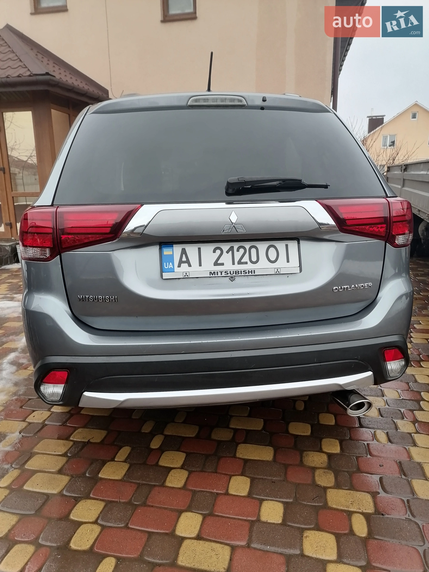 2016 Mitsubishi Outlander - мініатюра 10