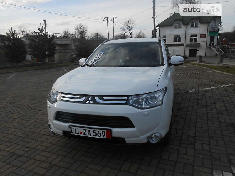 Позашляховик / Кросовер Mitsubishi Outlander 2012 в Самборі