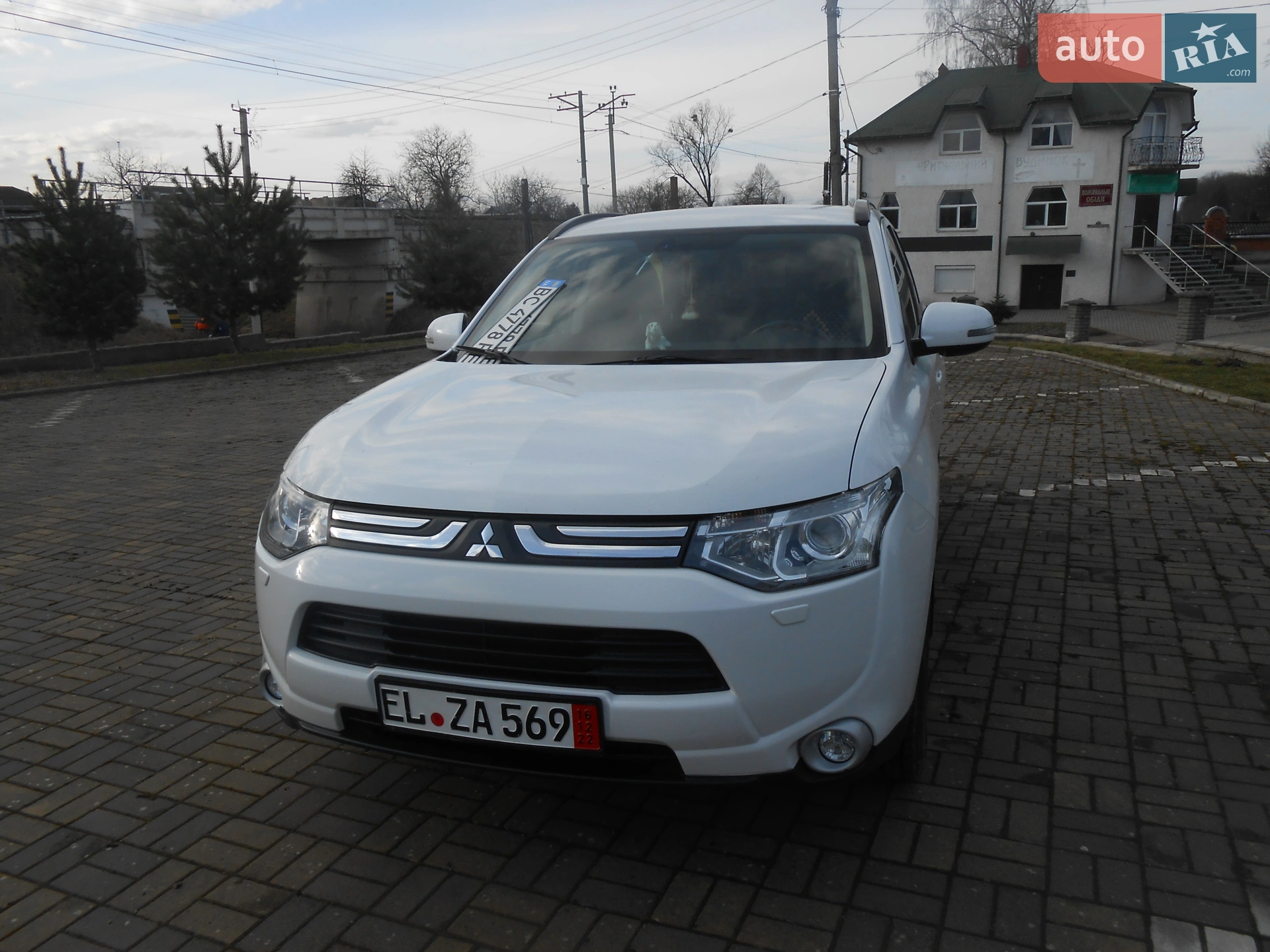 2012 Mitsubishi Outlander - фото 1