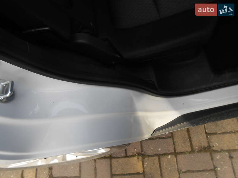 Позашляховик / Кросовер Mitsubishi Outlander 2012 в Самборі фото 6 Позашляховик / Кросовер Mitsubishi Outlander 2012 в Самборі