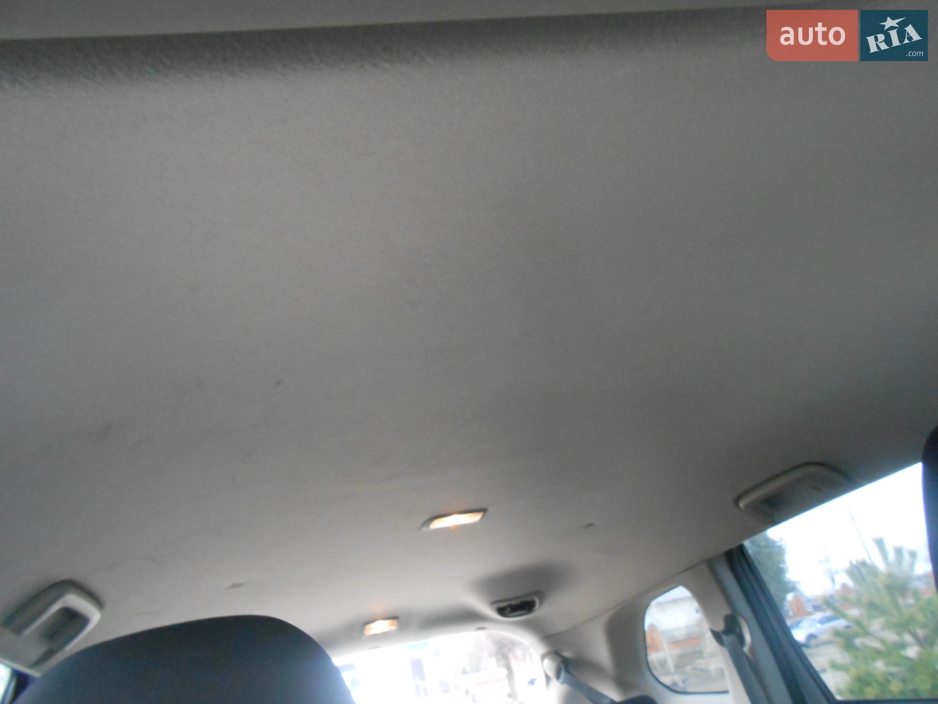 2012 Mitsubishi Outlander - мініатюра 16
