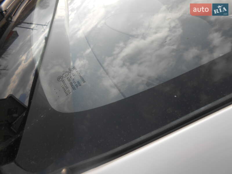 Позашляховик / Кросовер Mitsubishi Outlander 2012 в Самборі фото 28 Позашляховик / Кросовер Mitsubishi Outlander 2012 в Самборі