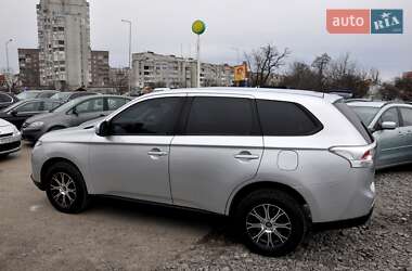 Внедорожник / Кроссовер Mitsubishi Outlander 2014 в Львове