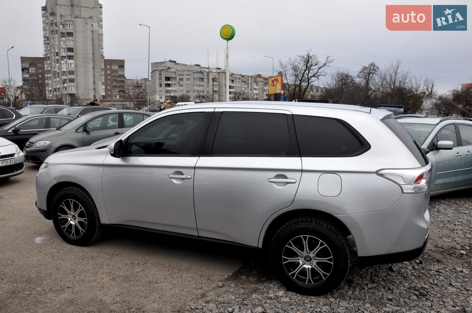 2014 Mitsubishi Outlander - мініатюра 13