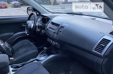 Внедорожник / Кроссовер Mitsubishi Outlander 2008 в Каменском