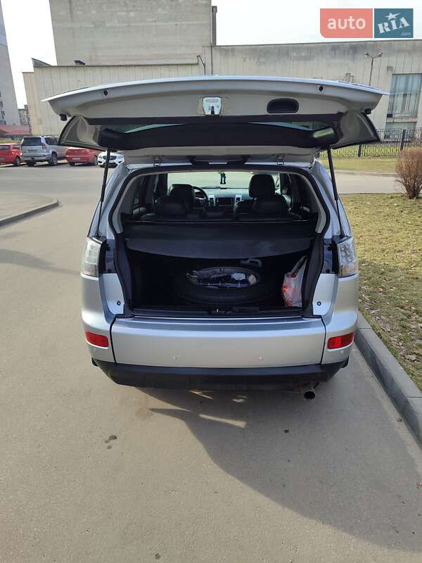 Позашляховик / Кросовер Mitsubishi Outlander 2008 в Дніпрі