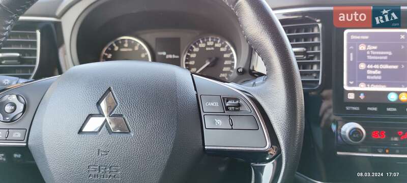 Внедорожник / Кроссовер Mitsubishi Outlander 2019 в Львове