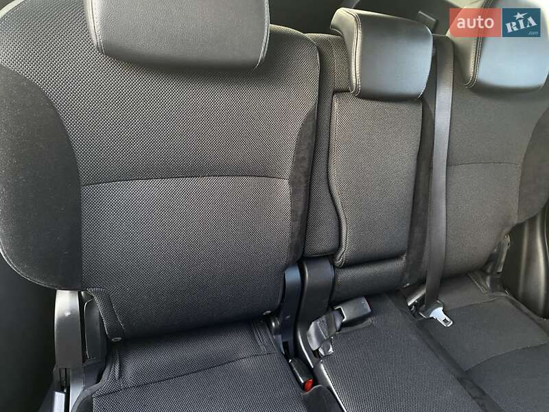 Внедорожник / Кроссовер Mitsubishi Outlander 2010 в Измаиле фото 15 Внедорожник / Кроссовер Mitsubishi Outlander 2010 в Измаиле