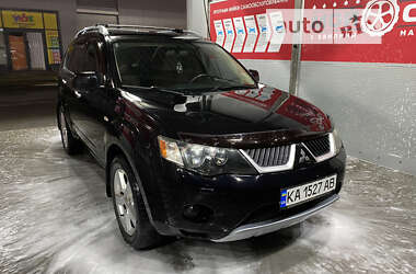 Позашляховик / Кросовер Mitsubishi Outlander 2008 в Києві