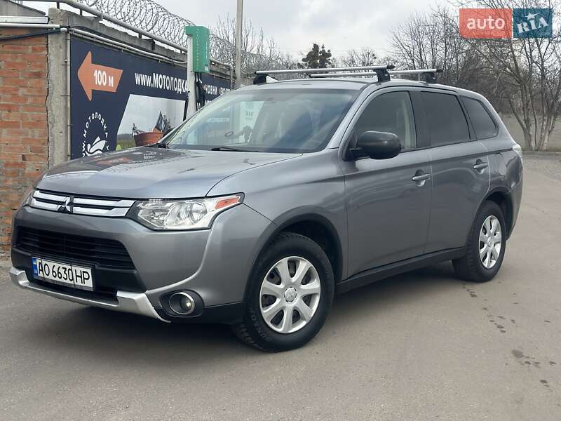 Внедорожник / Кроссовер Mitsubishi Outlander 2014 в Полтаве