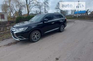 Позашляховик / Кросовер Mitsubishi Outlander 2015 в Тернополі