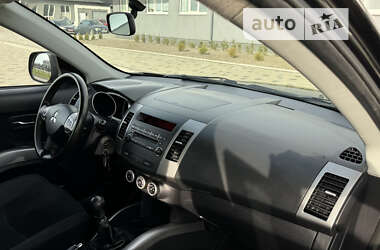 Внедорожник / Кроссовер Mitsubishi Outlander 2009 в Ковеле