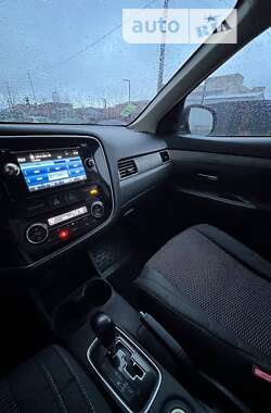 Позашляховик / Кросовер Mitsubishi Outlander 2013 в Житомирі