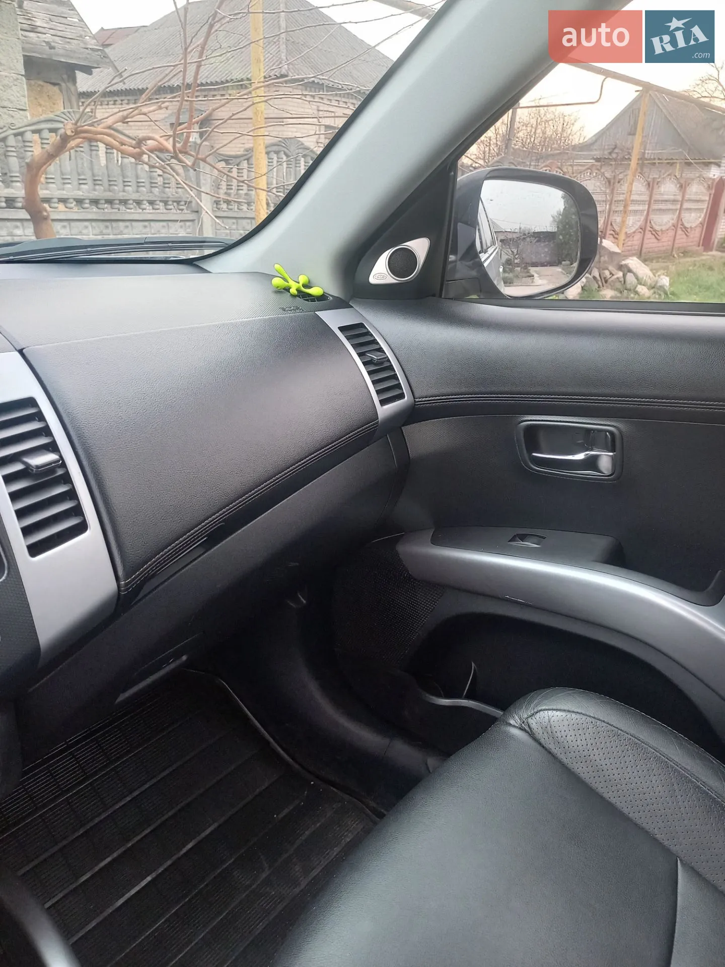2012 Mitsubishi Outlander - мініатюра 28