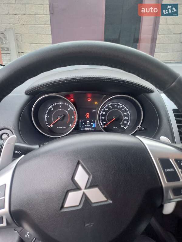 Внедорожник / Кроссовер Mitsubishi Outlander 2012 в Запорожье фото 30 Внедорожник / Кроссовер Mitsubishi Outlander 2012 в Запорожье