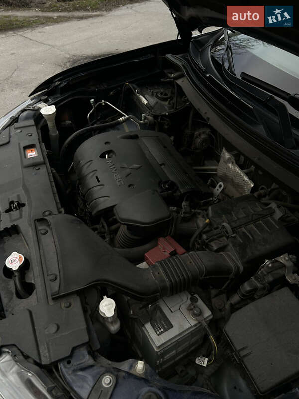 Внедорожник / Кроссовер Mitsubishi Outlander 2013 в Днепре