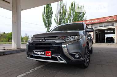 Внедорожник / Кроссовер Mitsubishi Outlander 2019 в Запорожье