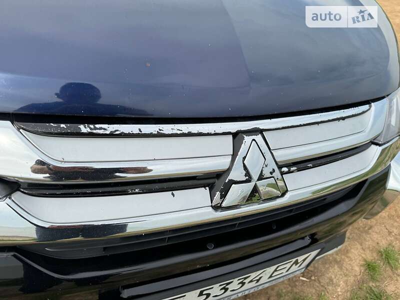 Внедорожник / Кроссовер Mitsubishi Outlander 2019 в Одессе