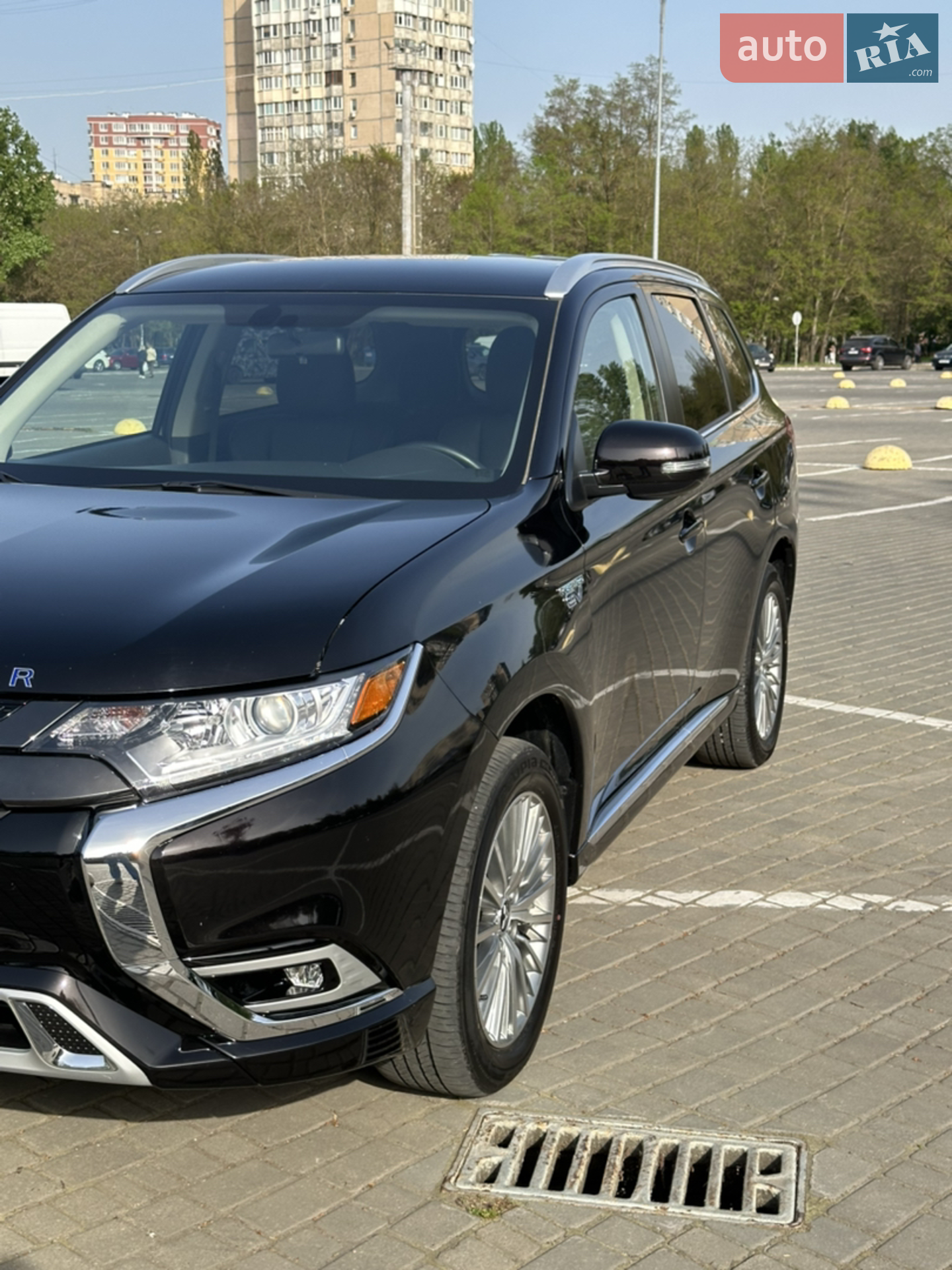2021 Mitsubishi Outlander - мініатюра 4
