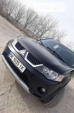 Внедорожник / Кроссовер Mitsubishi Outlander 2007 в Ровно