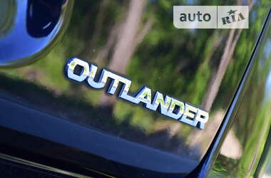 Позашляховик / Кросовер Mitsubishi Outlander 2011 в Трускавці
