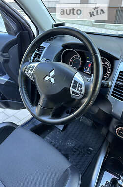 Позашляховик / Кросовер Mitsubishi Outlander 2012 в Тернополі