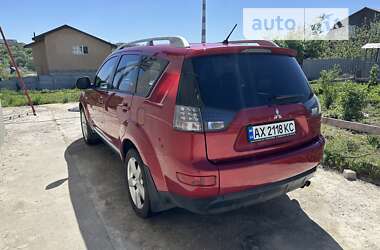 Внедорожник / Кроссовер Mitsubishi Outlander 2008 в Подворках