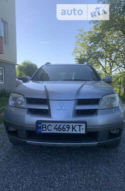 Позашляховик / Кросовер Mitsubishi Outlander 2006 в Львові