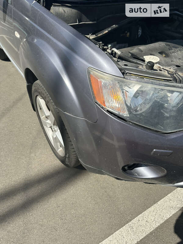 Позашляховик / Кросовер Mitsubishi Outlander 2008 в Звенигородці