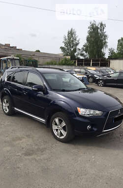 Позашляховик / Кросовер Mitsubishi Outlander 2010 в Луцьку