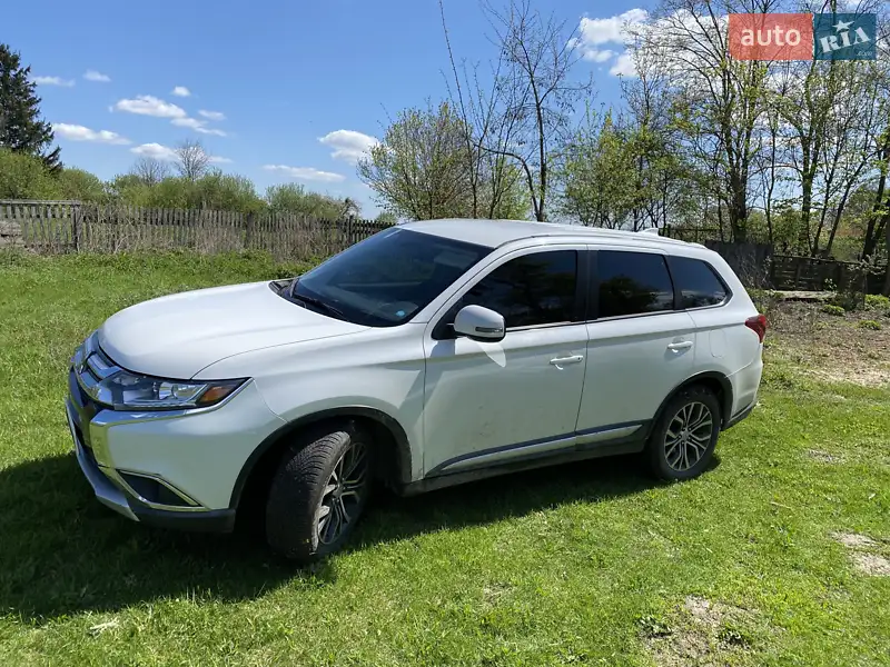 Mitsubishi Outlander