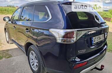 Внедорожник / Кроссовер Mitsubishi Outlander 2014 в Ивано-Франковске