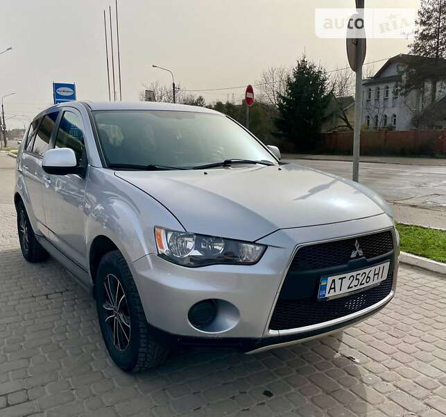 Mitsubishi Outlander 2010