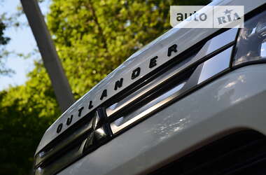Позашляховик / Кросовер Mitsubishi Outlander 2014 в Трускавці