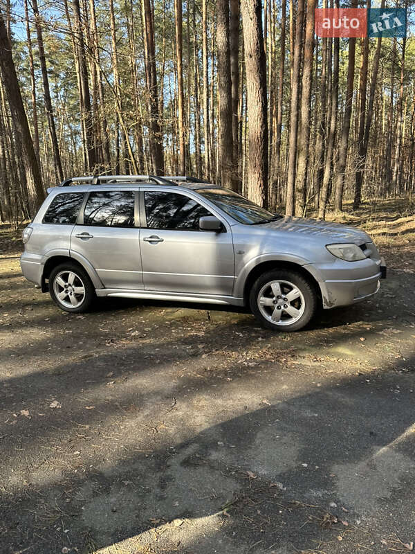 Внедорожник / Кроссовер Mitsubishi Outlander 2008 в Киеве