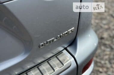 Позашляховик / Кросовер Mitsubishi Outlander 2011 в Рівному