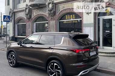 Внедорожник / Кроссовер Mitsubishi Outlander 2021 в Полтаве