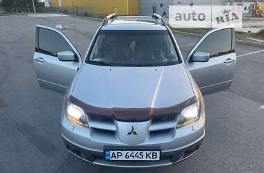 Внедорожник / Кроссовер Mitsubishi Outlander 2004 в Запорожье